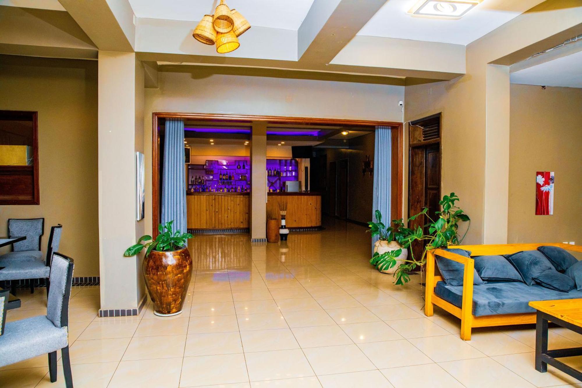 Kivu Hilltop View Resort Gisenyi Buitenkant foto