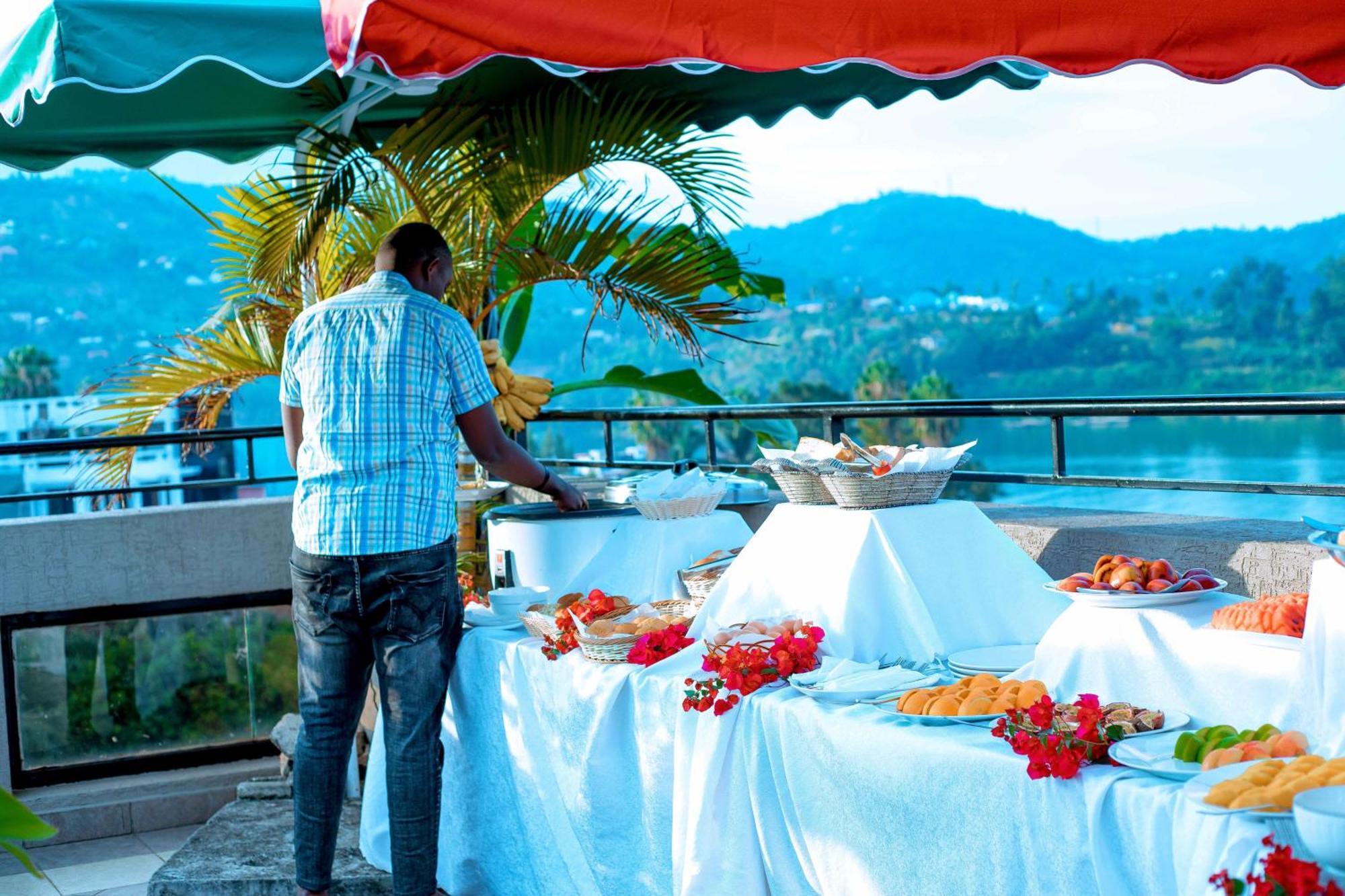 Kivu Hilltop View Resort Gisenyi Buitenkant foto